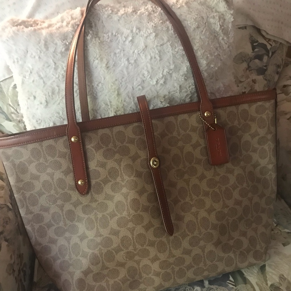 Coach Tote